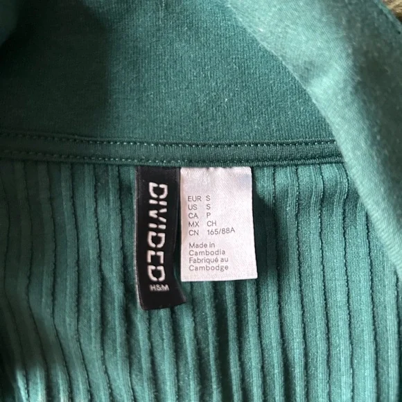 Green Ribbed Polo Dress - Picture 3 of 3